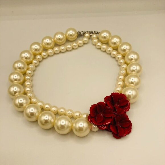 Pearl and Red Rose Collar Necklace - Picture 5 of 12